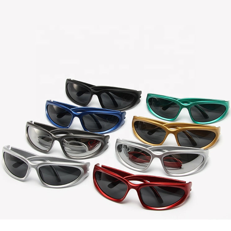 lunettes de soleil de style futuristic shield