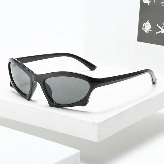 Lunettes de soleil gorpcore